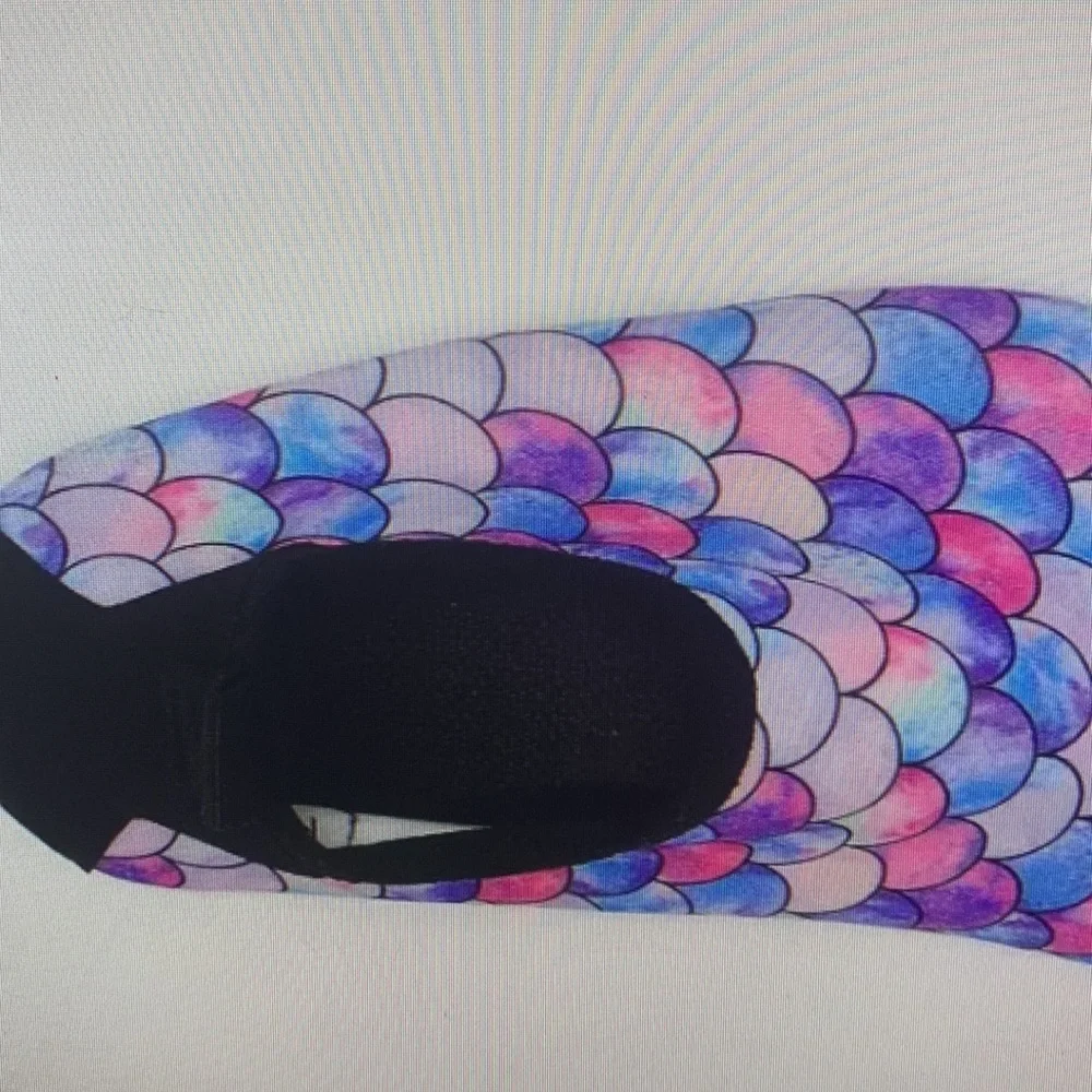 Girls barefoot water shoes gradient fish scale